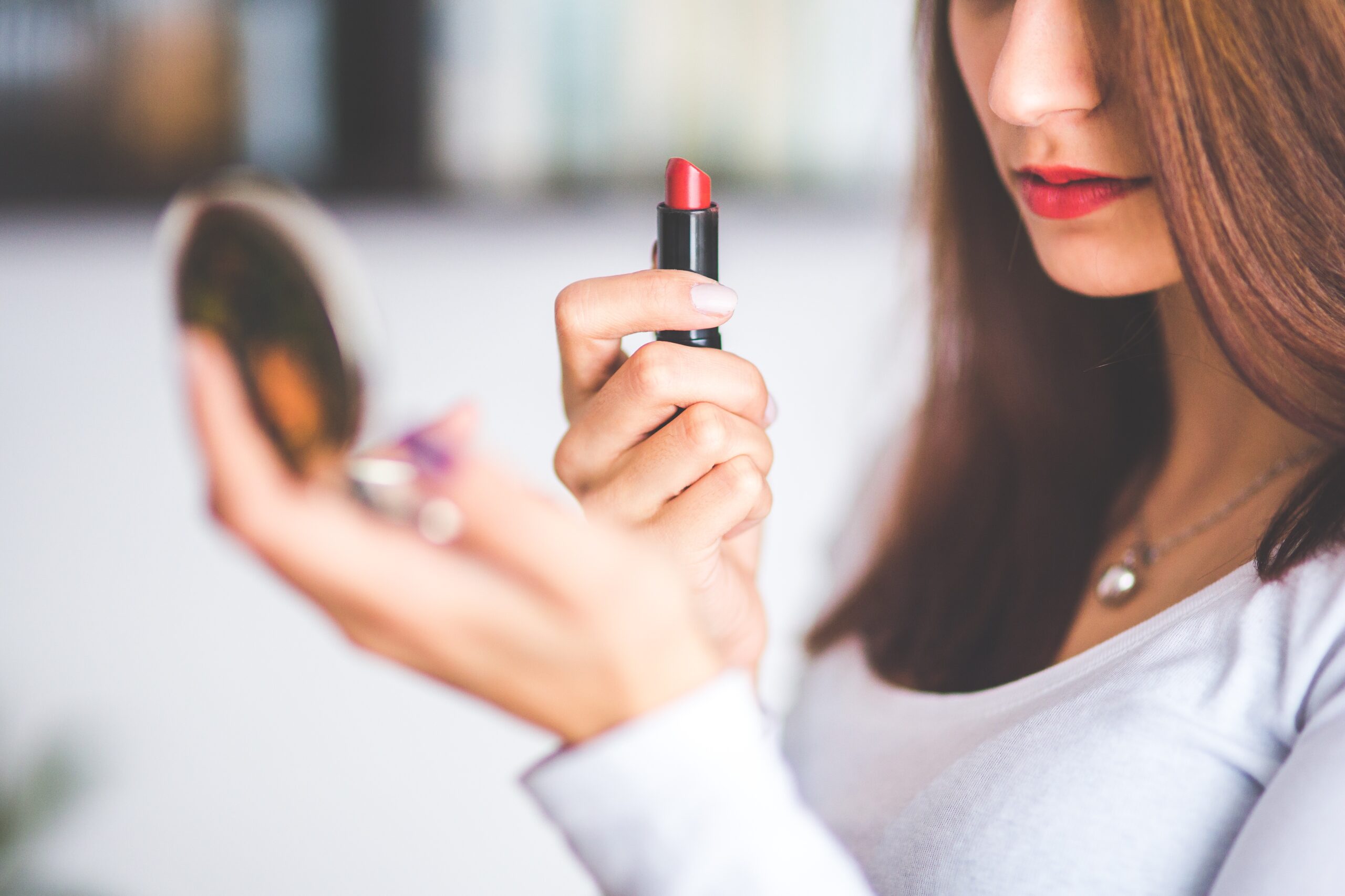 urutan pemakaian make up sehari hari